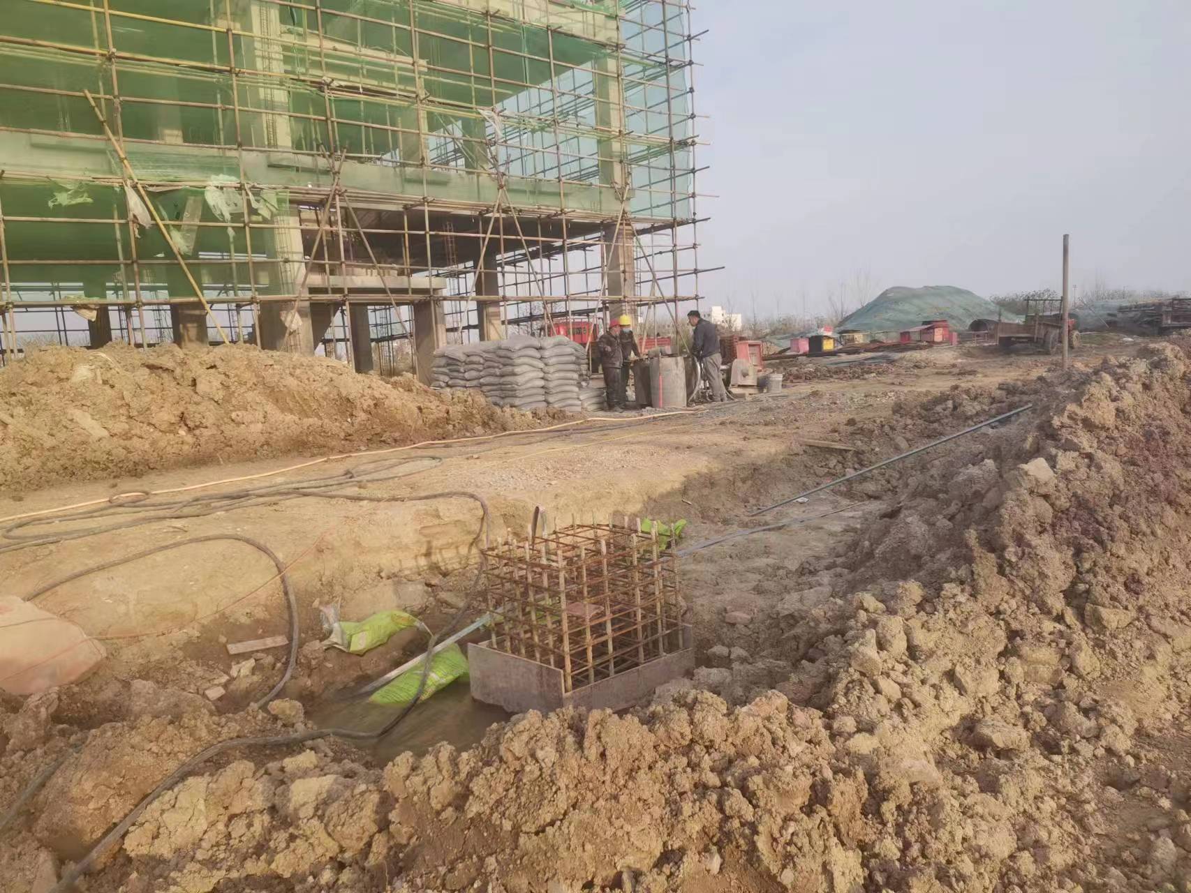 鼓楼当桥梁出现裂缝的时候应该及时加固修补